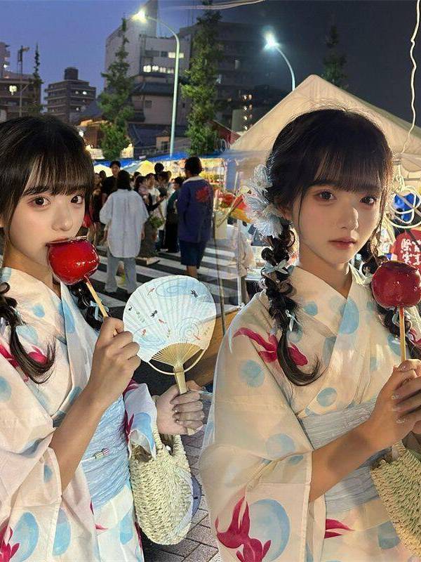 Ethnic Fashion Online - Geleneksel Japon Kimono Elbisesi Fotoğraf Çekimi