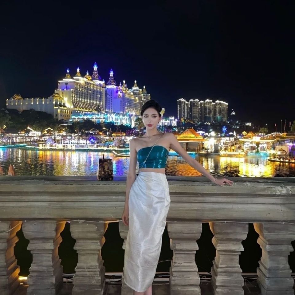 Tay Ulusal Kıyafet Etnik Kostü - Batik Sarong Wrap incelemesi ve fiyatı